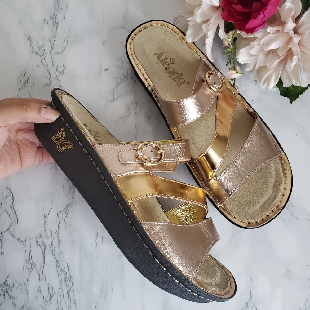 Alegria Colette Rose Gold Mirror Strap Comfort Sandal Size 39 (size 9)